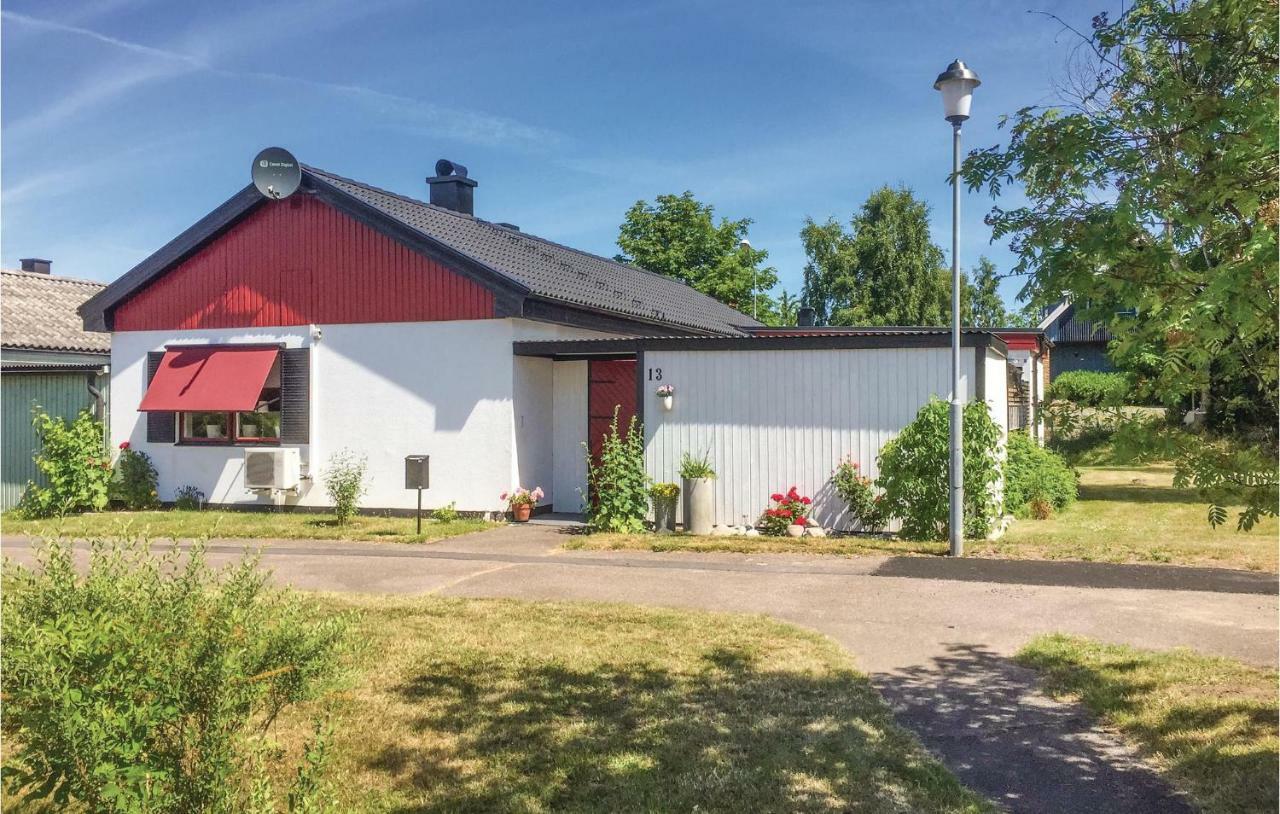 Cozy Home In Borgholm With Wifi Екстер'єр фото