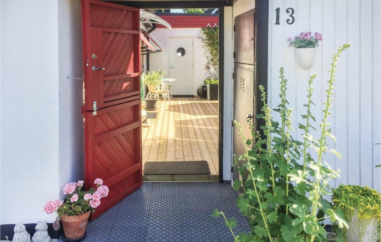 Cozy Home In Borgholm With Wifi Екстер'єр фото